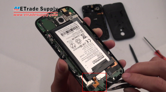 How to Repair a Cracked Screen on Motorola Moto G | Nancy Liy