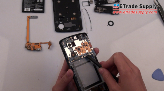 Remove the Nexus 5 mainboard