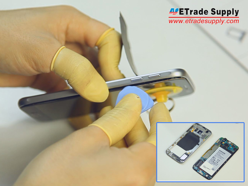 Separate the rear housing from lcd assembly.jpg