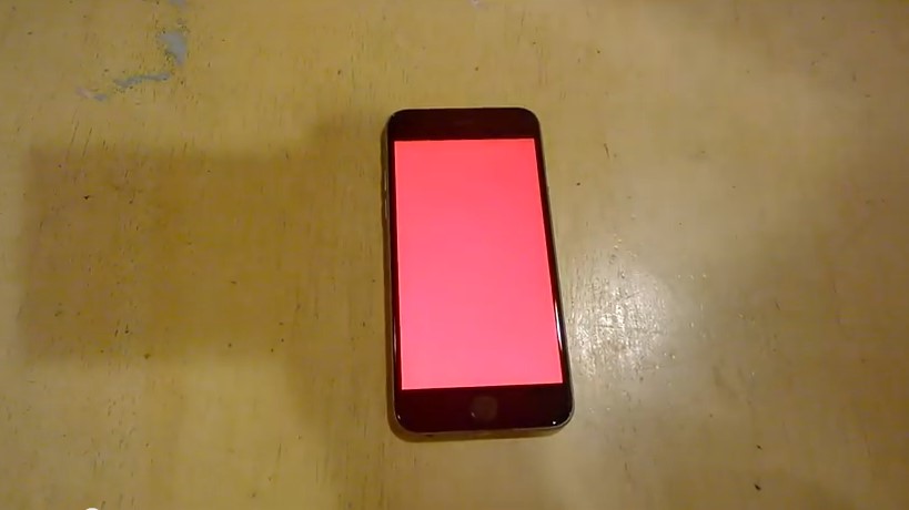 iPhone 6 red screen.jpg