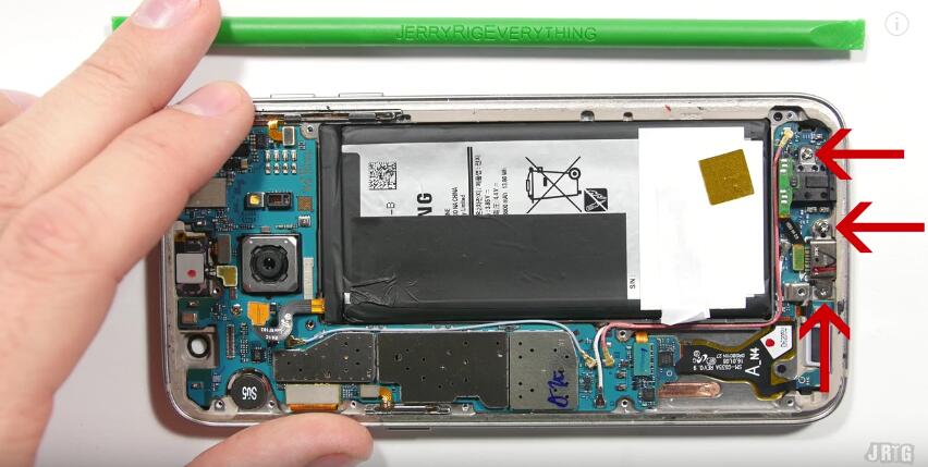 Reassemble 3 screws-20.jpg