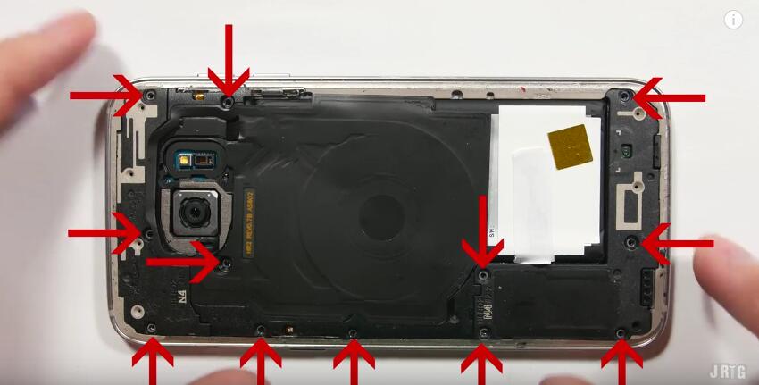 Re-assemble all the screws holding the rear housing-24.jpg