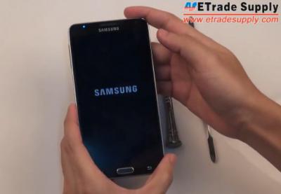 The Cost of Repairing a Cracked Screen on the Galaxy Note 2 or Note 3