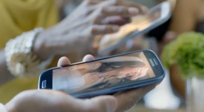 Samsung Galaxy IV Features a Durable Screen