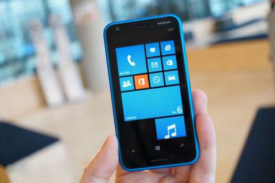 How to Replace the Nokia Lumia 620 Screen