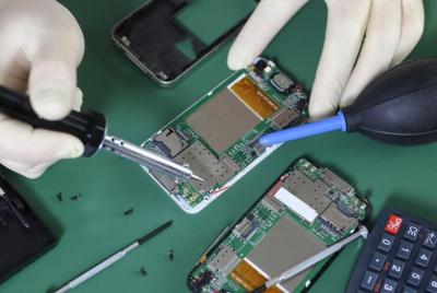 How do you deal with a phone's splash screen?