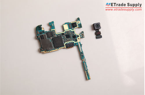 https://www.etradesupply.com/blog/wp-content/uploads/2013/10/galaxy-note-3-motherboard-and-camera.jpg