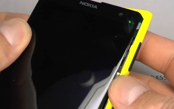 Nokia Lumia 1020 reassembly 15