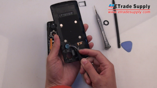 Remove the Nexus 5 vibrating motor