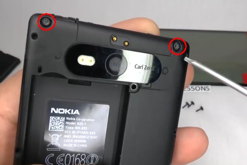 4undo the four corner screws