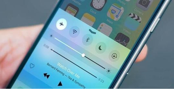 iPhone 7 airplane mode