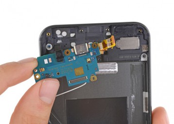 17.remove charging port felx