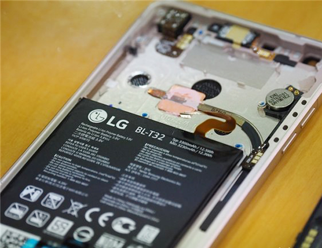 10.lg-g6-battery