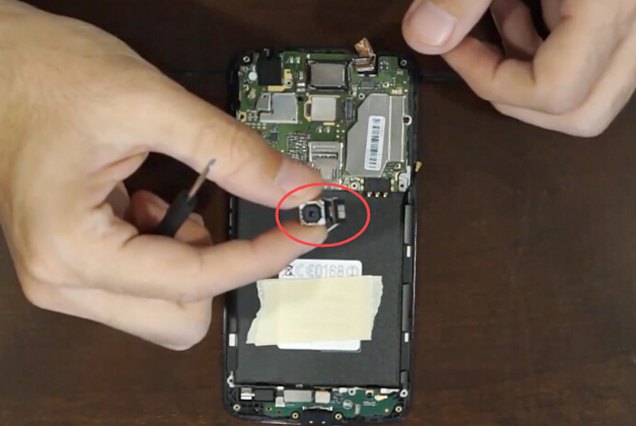 7.remove-rear-camera