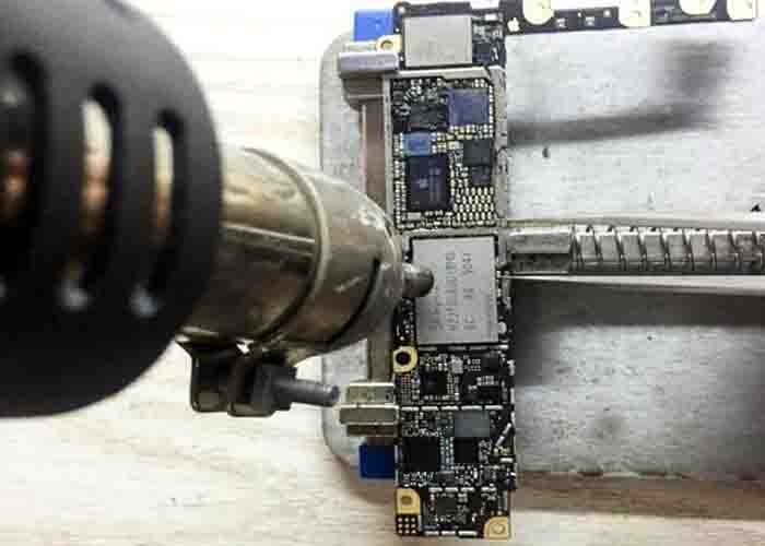 hot air gun blow the iPhone motherboard