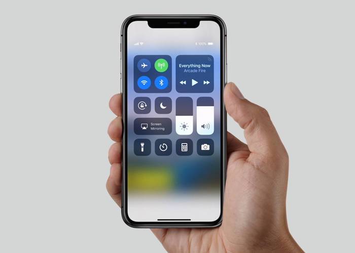 iPhone XR control center