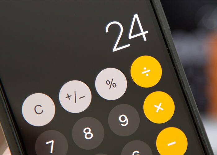 iPhone XS quick delete calculator digits