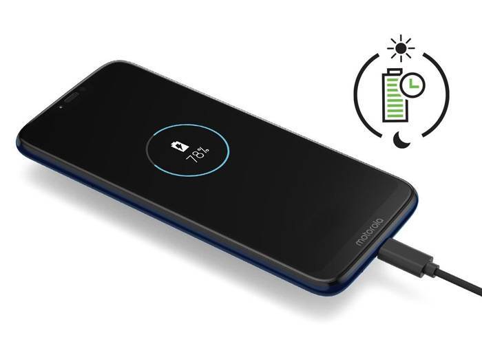 Motorola Moto One Zoom battery