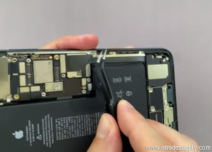 clear out the iPhone 11 Pro frame adhesive glue